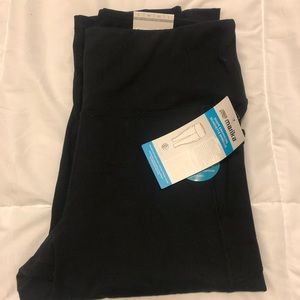 Cropped Black Marika Shape Enhancing Leggings
